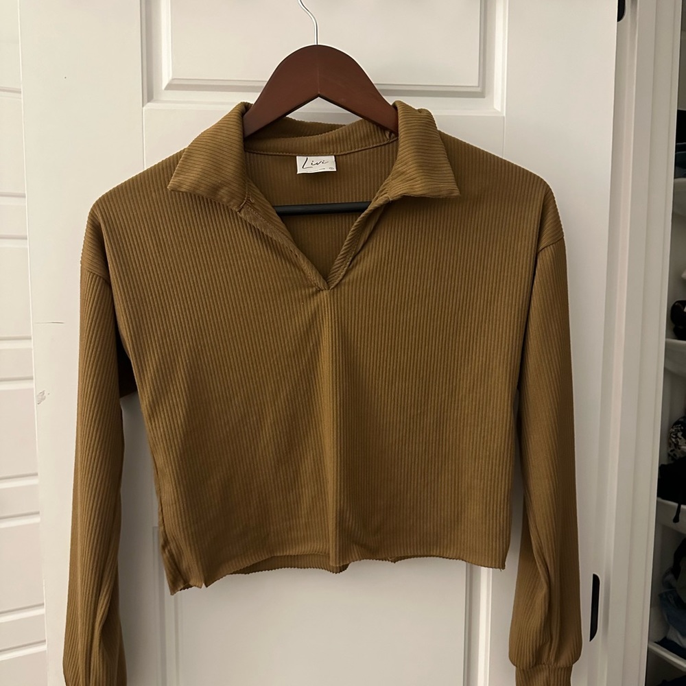 Brown crop top